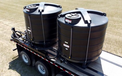 Fertilizer Grade Cone Bottom Tank (1,550 US Gallon/5,870 L) & Bi-Directional 3" Fertilizer Lines